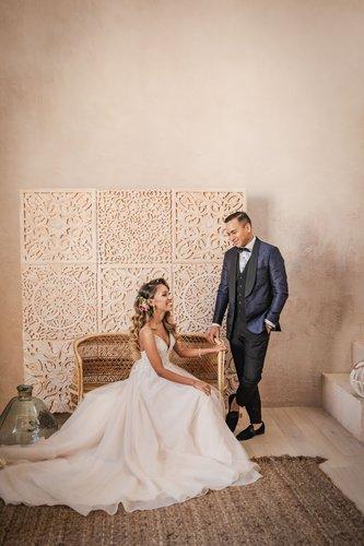 mobile - carousel-hero-element image-3